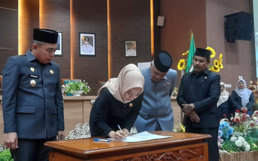 Molor 3 Jam, DPRD Batola setujui laporan APBD 2025 dan transformasi PDAM